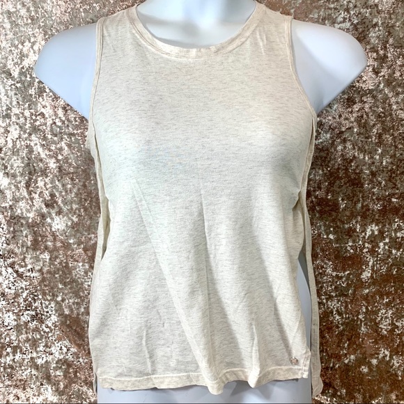 Fabletics Loveday Tank - Picture 3 of 8